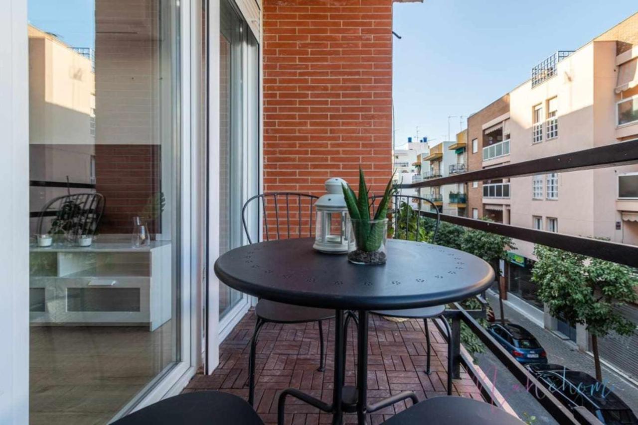 Apartamento 2 En Estadio Sevilla 6 Plazas Y Metro Sevilha Exterior foto