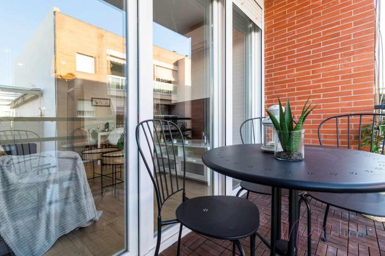 Apartamento 2 En Estadio Sevilla 6 Plazas Y Metro Sevilha Exterior foto